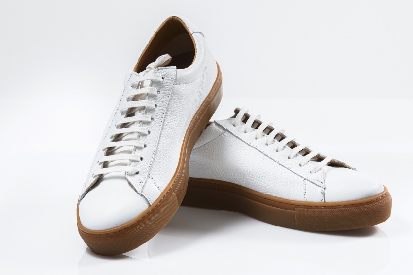 capsule Misleidend Indiener White leather sneakers - Shoes - E-shop | alaindelon.co.uk
