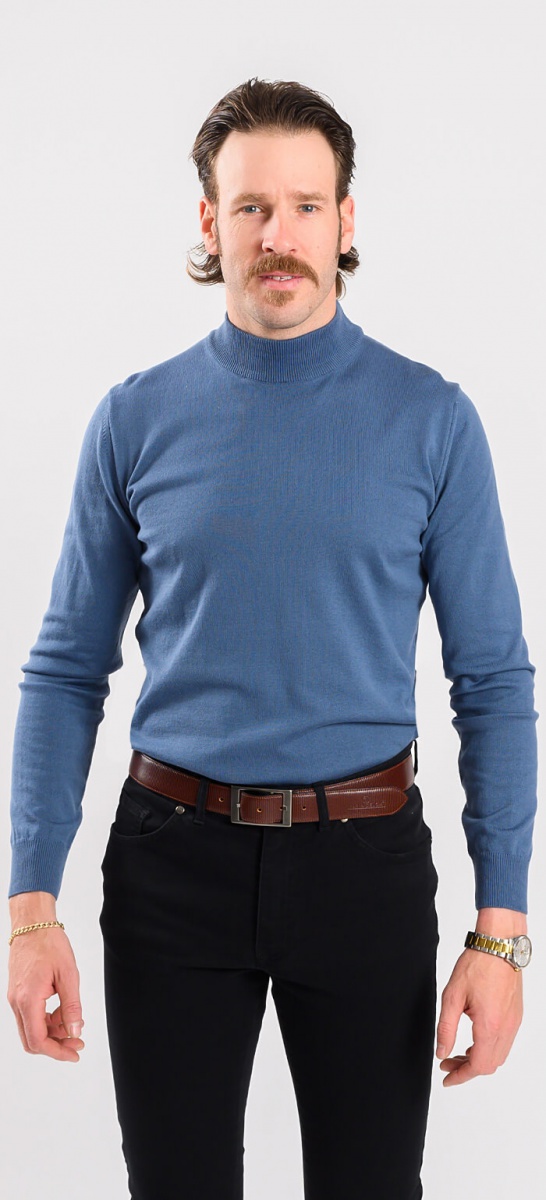 Light blue rollneck