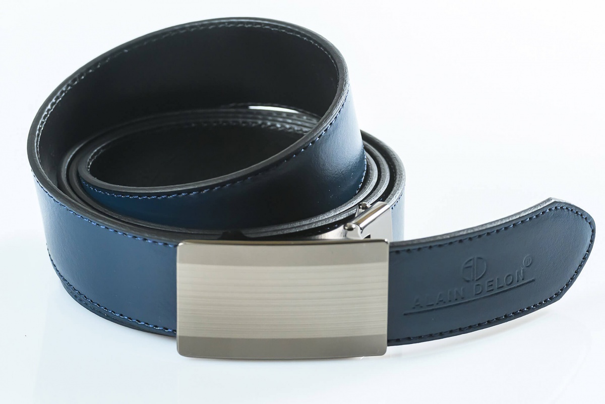 Reversible leather belt with easy fix buckle